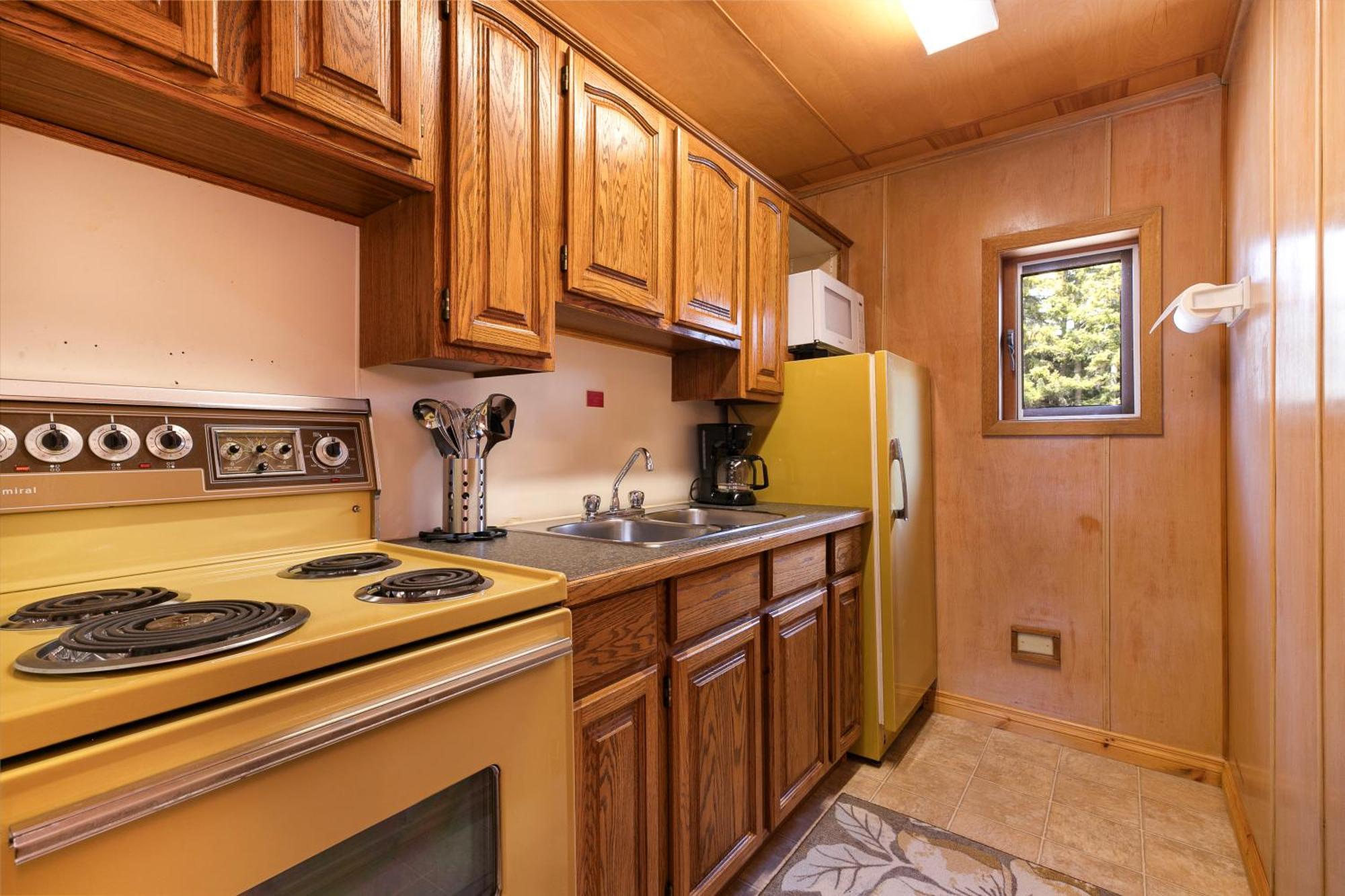 Elkhorn Lodge Vacation Rentals Banff Eksteriør billede
